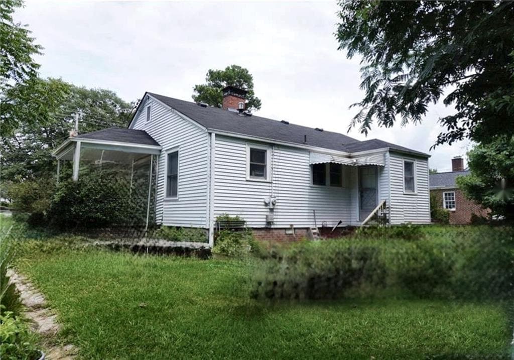 2 bedroom, 1 bathroom, 1,283 sq ft single family residence for sale at 306 S Culver Street, Lawrenceville, GA 30046 — photo 4
