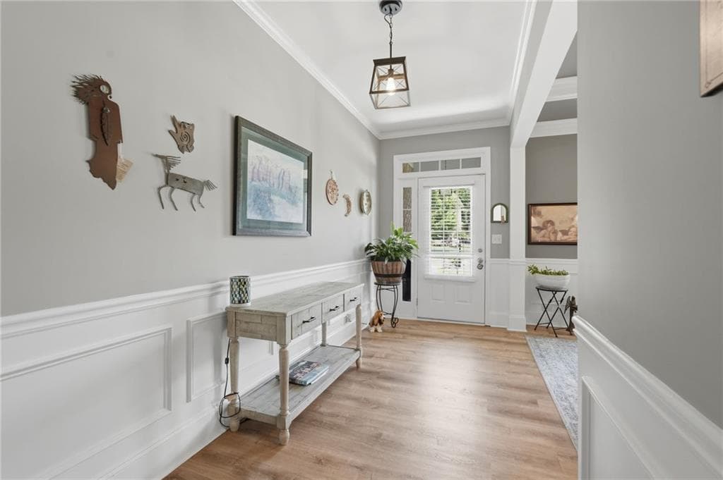 5 bedroom, 4 bathroom, 4,511 sq ft single family residence for sale at 5745 Sutters View, Cumming, GA 30028 — photo 5