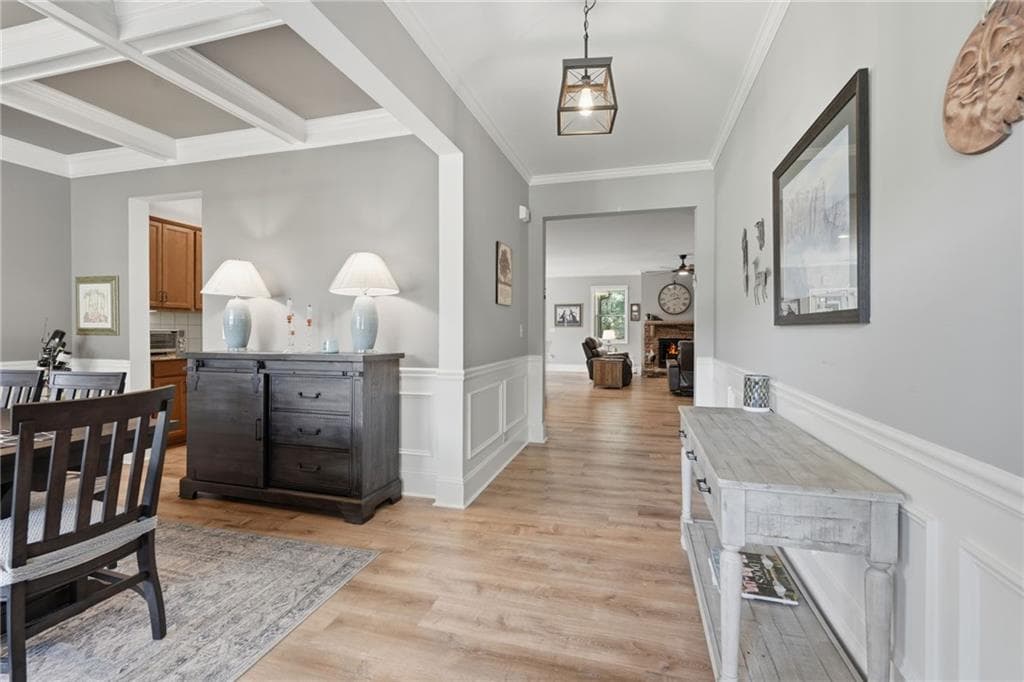 5 bedroom, 4 bathroom, 4,511 sq ft single family residence for sale at 5745 Sutters View, Cumming, GA 30028 — photo 6