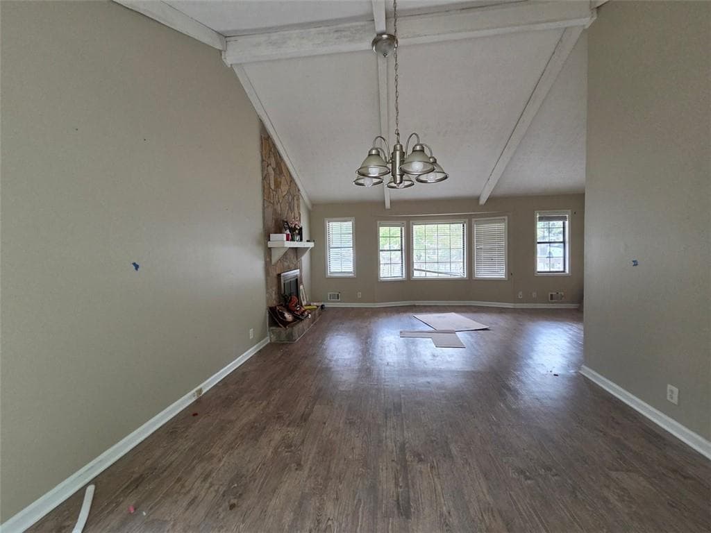 4 bedroom, 3 bathroom, 2,195 sq ft single family residence under contract at 1617 Eric Circle, Lawrenceville, GA 30043 — photo 9