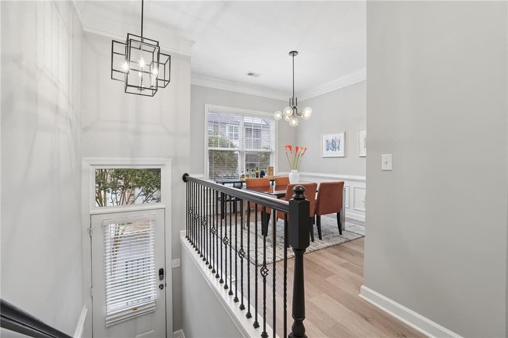 3 bedroom, 4 bathroom, 2,283 sq ft townhouse for sale at 1972 Cobblestone Circle, Brookhaven, GA 30319 — photo 2