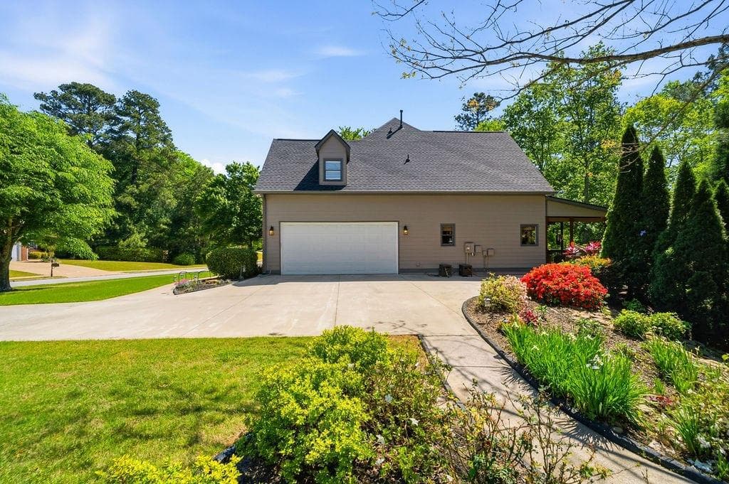 5 bedroom, 4 bathroom, 3,979 sq ft single family residence for sale at 151 Misty View Lane, Acworth, GA 30101 — photo 3