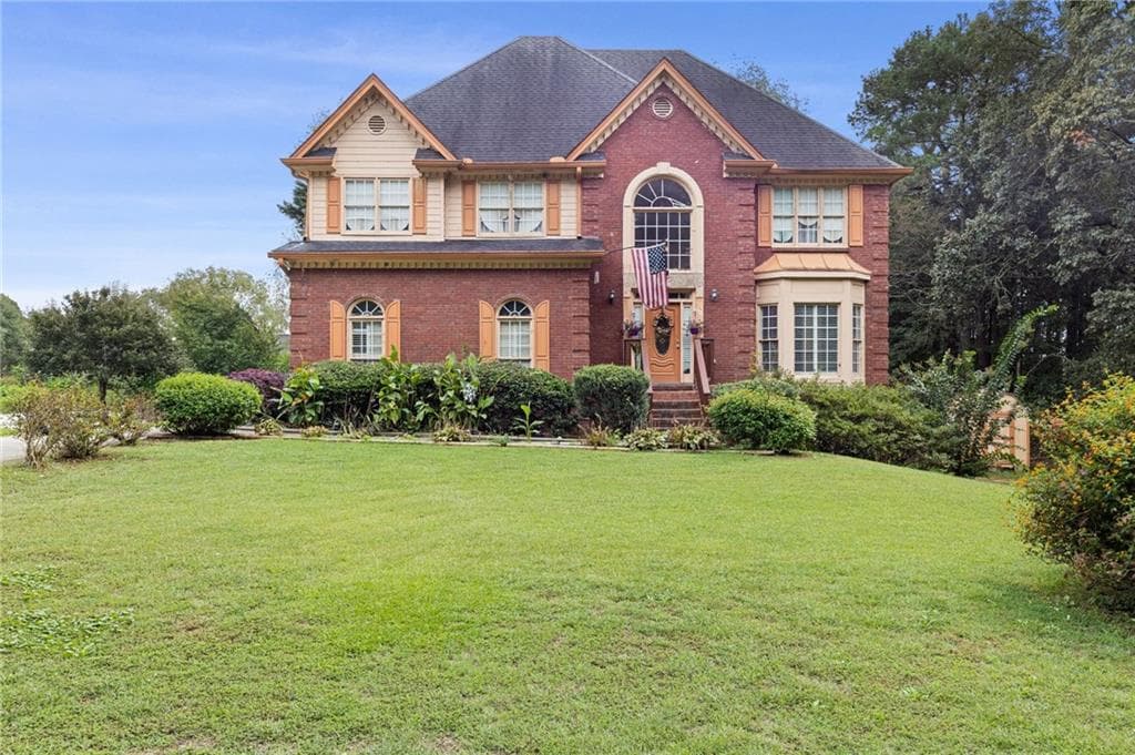 5 bedroom, 3 bathroom, 3,522 sq ft single family residence for sale at 605 Ozora Road, Loganville, GA 30052