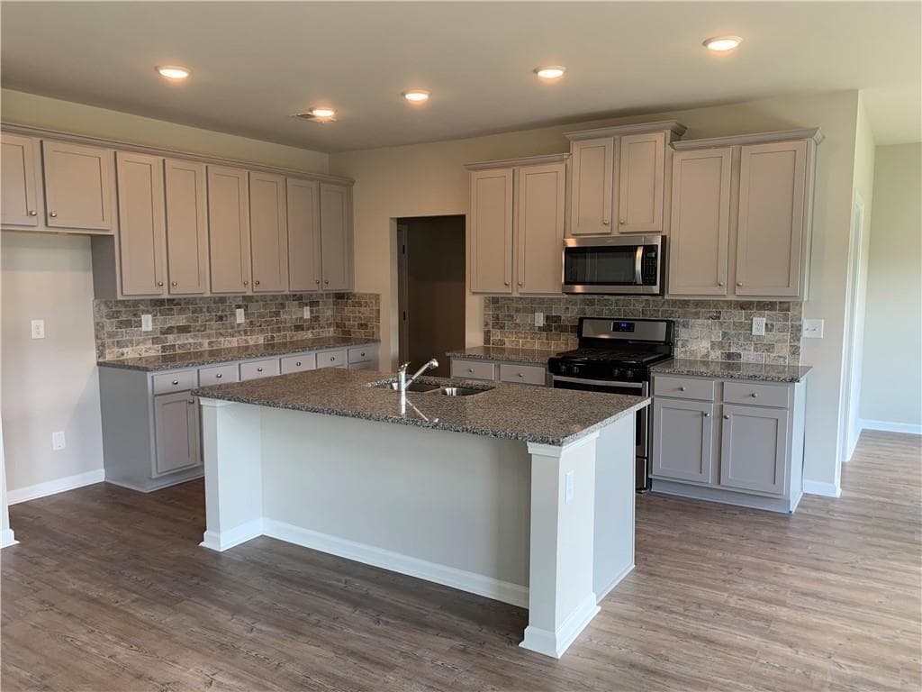 4 bedroom, 3 bathroom, 2,882 sq ft single family residence for sale at 2540 Bear Mountain Street, Lithonia, GA 30058 — photo 3