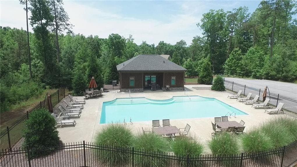 single family residence for sale at 5954 Watermark Cove, Gainesville, GA 30506 — photo 6