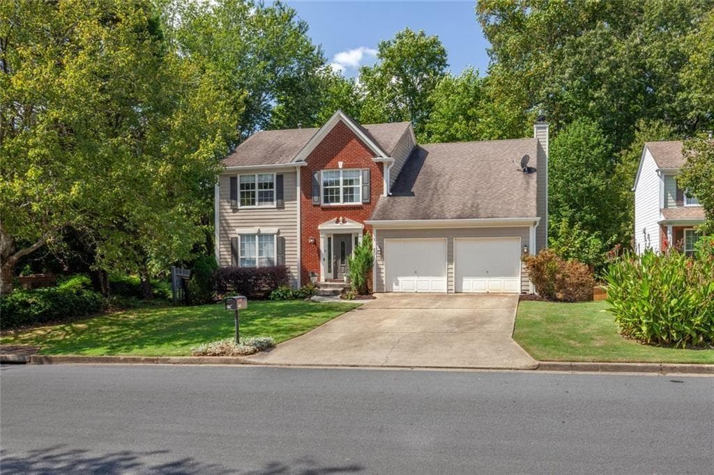 5 bedroom, 3 bathroom, 2,998 sq ft single family residence for sale at 601 Grasmere Court, Marietta, GA 30066
