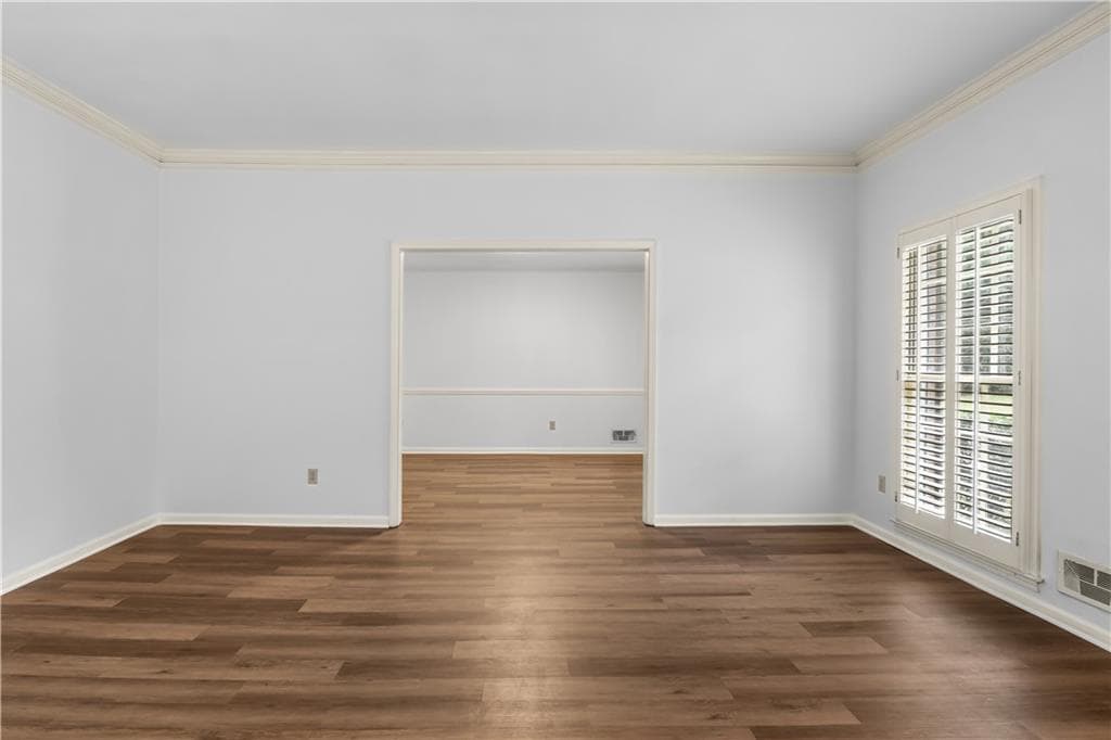 3 bedroom, 2 bathroom, 1,863 sq ft single family residence for sale at 5291 Saffron Drive, Dunwoody, GA 30338 — photo 9