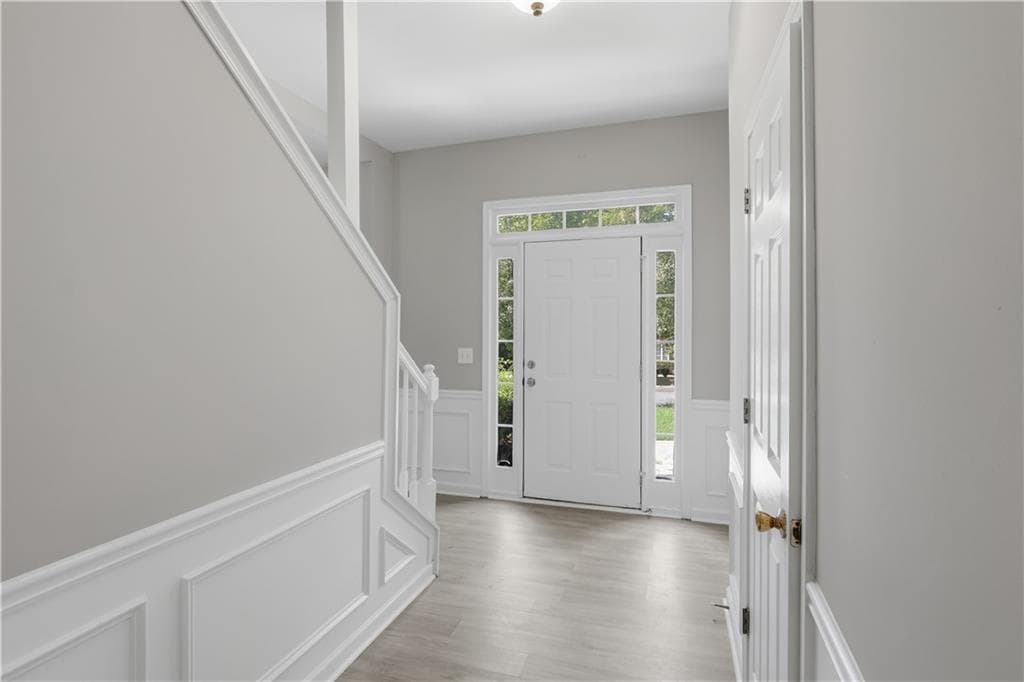 4 bedroom, 3 bathroom, 2,504 sq ft single family residence for rent at 2120 Grand Junction, Alpharetta, GA 30004 for $2,950 a month — photo 3