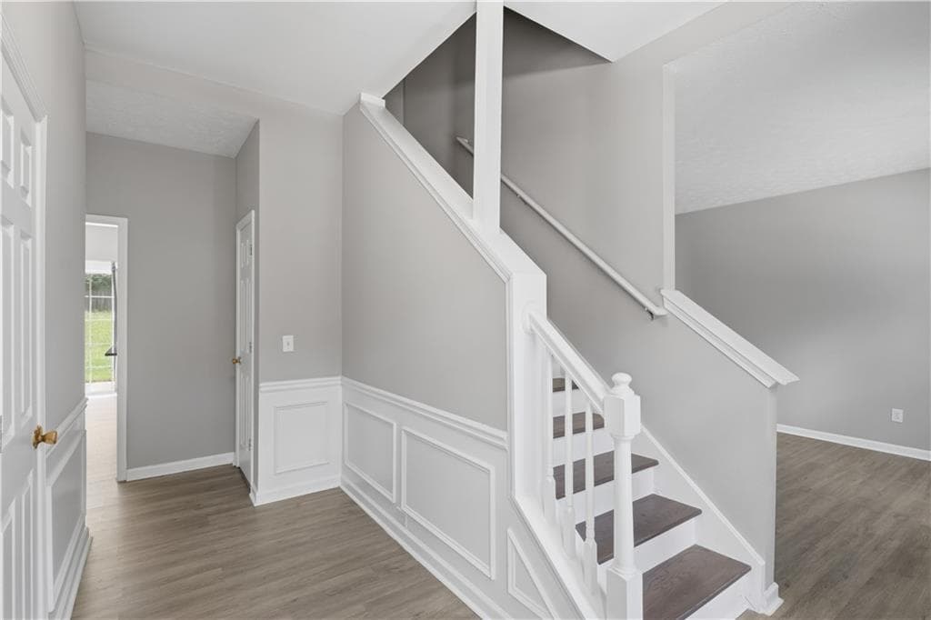 4 bedroom, 3 bathroom, 2,504 sq ft single family residence for rent at 2120 Grand Junction, Alpharetta, GA 30004 for $2,950 a month — photo 4