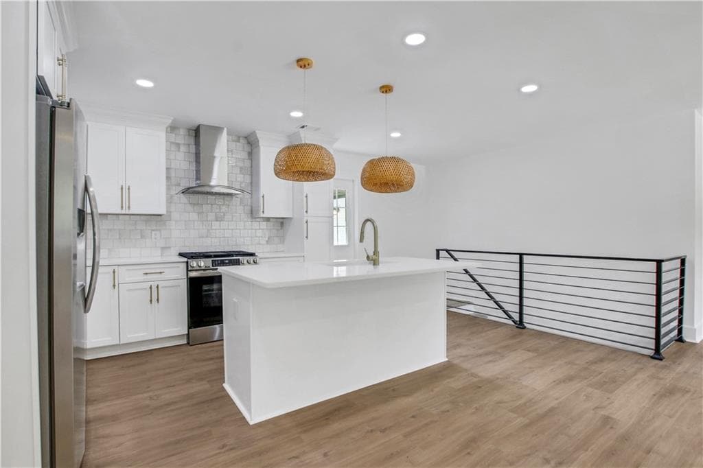 4 bedroom, 3 bathroom, 2,809 sq ft single family residence for sale at 1905 Delowe Place, Atlanta, GA 30311 — photo 3