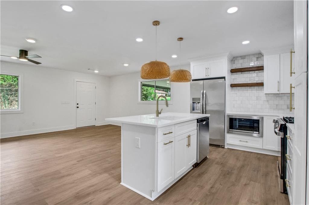 4 bedroom, 3 bathroom, 2,809 sq ft single family residence for sale at 1905 Delowe Place, Atlanta, GA 30311 — photo 10