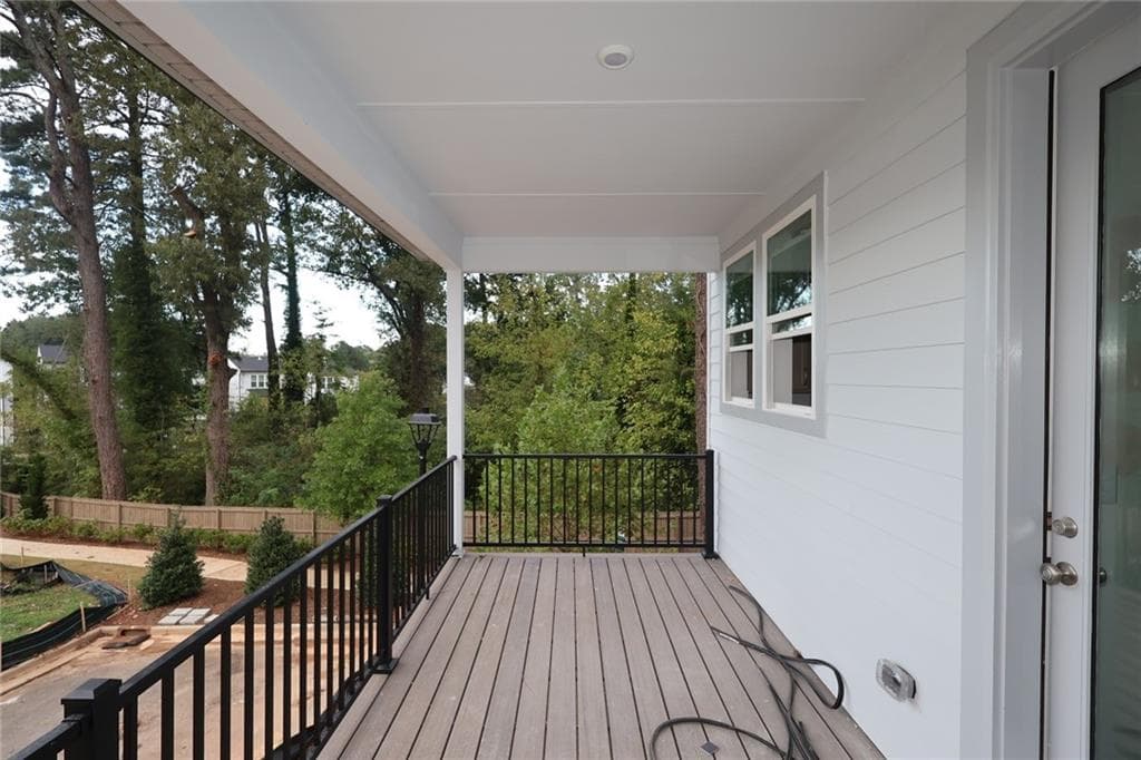 4 bedroom, 4 bathroom, 1,919 sq ft townhouse for sale at 3026 Greco Place, Scottdale, GA 30079 — photo 8