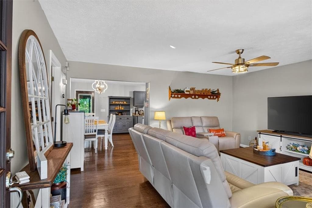 4 bedroom, 2 bathroom, 1,792 sq ft single family residence for sale at 1015 Shamrock Lane, Ball Ground, GA 30107 — photo 8