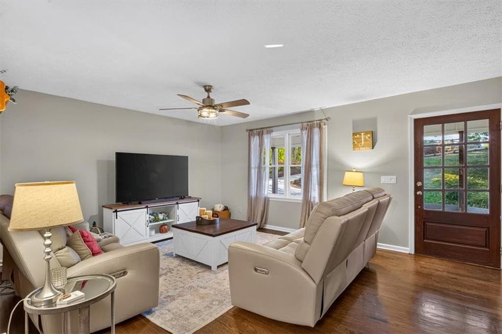 4 bedroom, 2 bathroom, 1,792 sq ft single family residence for sale at 1015 Shamrock Lane, Ball Ground, GA 30107 — photo 9
