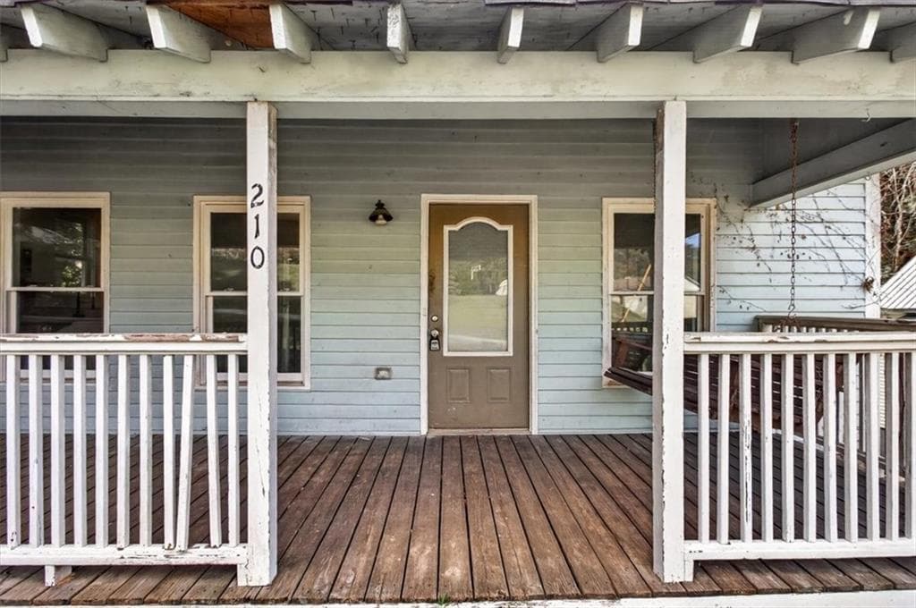 2 bedroom, 2 bathroom, 990 sq ft single family residence for sale at 210 Burge Street, Canton, GA 30114 — photo 2