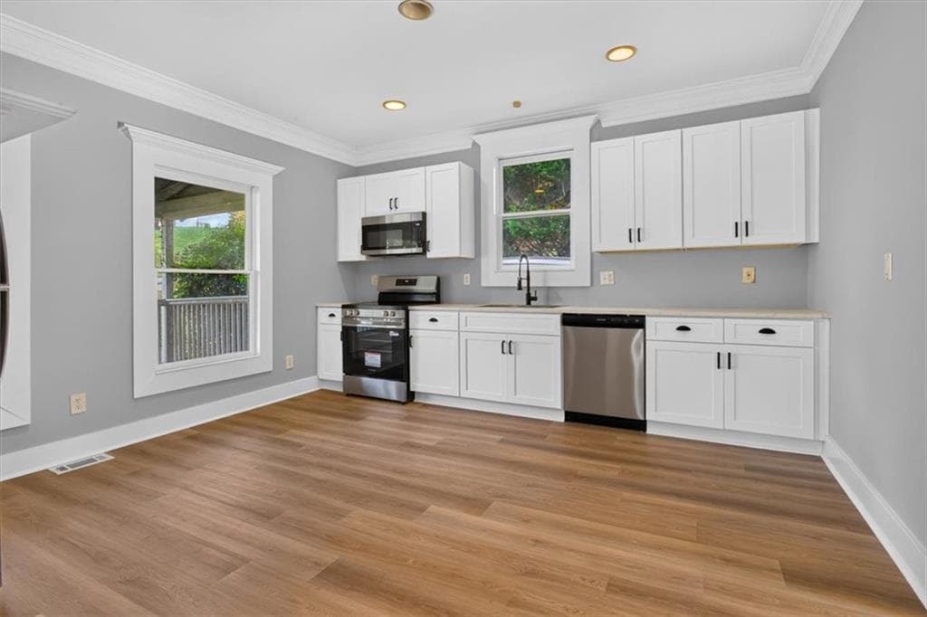 2 bedroom, 2 bathroom, 990 sq ft single family residence for sale at 210 Burge Street, Canton, GA 30114 — photo 7