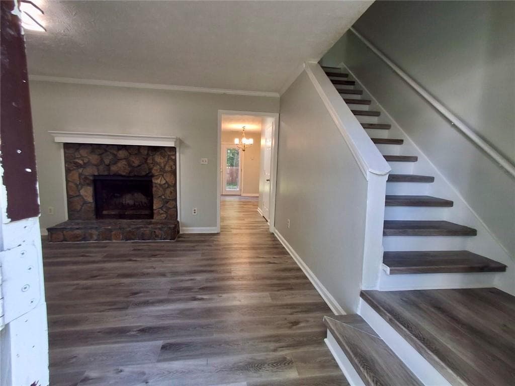 3 bedroom, 3 bathroom, 1,364 sq ft townhouse for sale at 3530 Hopkins Court, Powder Springs, GA 30127 — photo 3