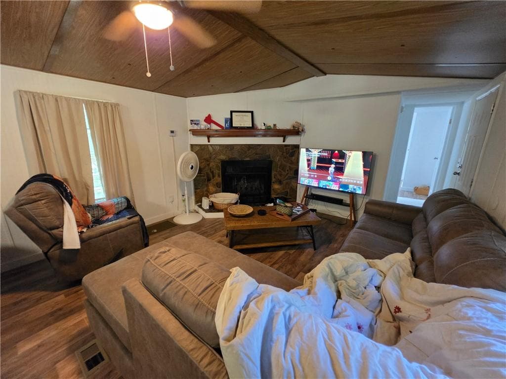 2 bedroom, 2 bathroom, 924 sq ft single family residence for sale at 5170 Hurt Bridge Road, Cumming, GA 30028 — photo 2