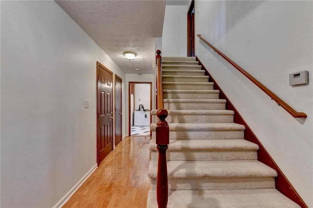 3 bedroom, 3 bathroom, 1,764 sq ft single family residence for sale at 1188 Gate Post Lane, Lawrenceville, GA 30044 — photo 6