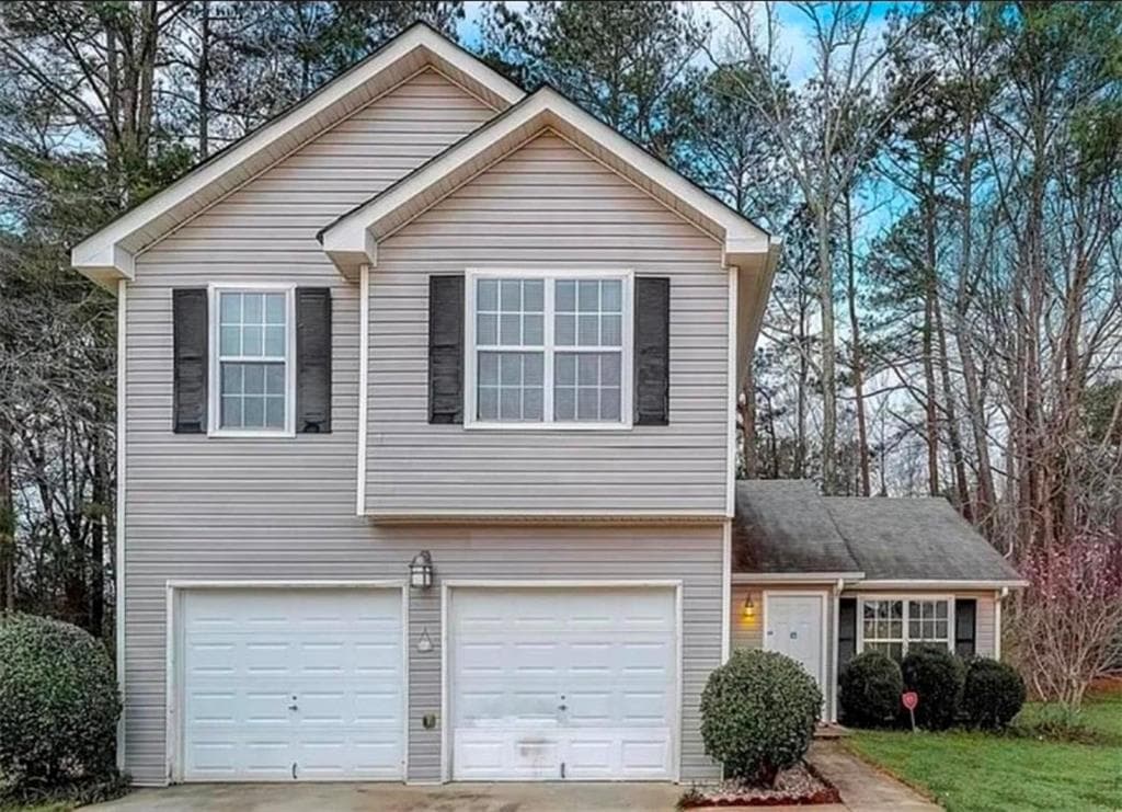 3 bedroom, 3 bathroom, 2,500 sq ft single family residence for sale at 3381 Metro, Snellville, GA 30039