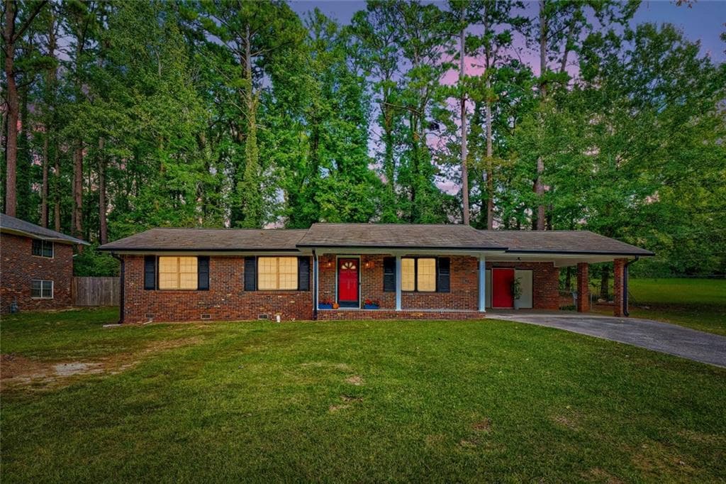 3 bedroom, 2 bathroom, 1,175 sq ft single family residence for sale at 4750 Janice Drive, South Fulton, GA 30337 — photo 5