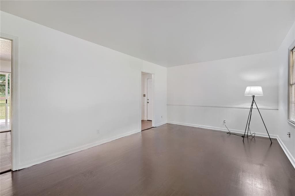 3 bedroom, 2 bathroom, 1,175 sq ft single family residence for sale at 4750 Janice Drive, South Fulton, GA 30337 — photo 6
