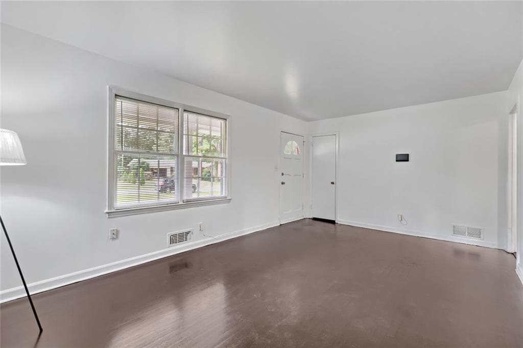 3 bedroom, 2 bathroom, 1,175 sq ft single family residence for sale at 4750 Janice Drive, South Fulton, GA 30337 — photo 8