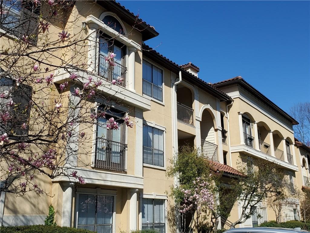 2 bedroom, 2 bathroom, 1,160 sq ft condominium for rent at 3777 Peachtree Road 1510, Brookhaven, GA 30319 for $2,095 a month — photo 1 of 31