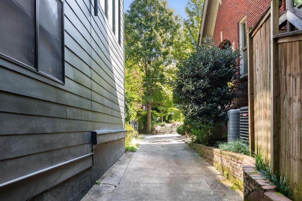 2 bedroom, 2 bathroom, 2,568 sq ft other for rent at 604 Linwood Avenue, Atlanta, GA 30306 for $5,300 a month — photo 6
