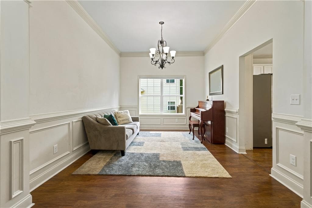 4 bedroom, 2 bathroom, 2,714 sq ft single family residence for sale at 6204 Cove Creek Drive, Flowery Branch, GA 30542 — photo 6
