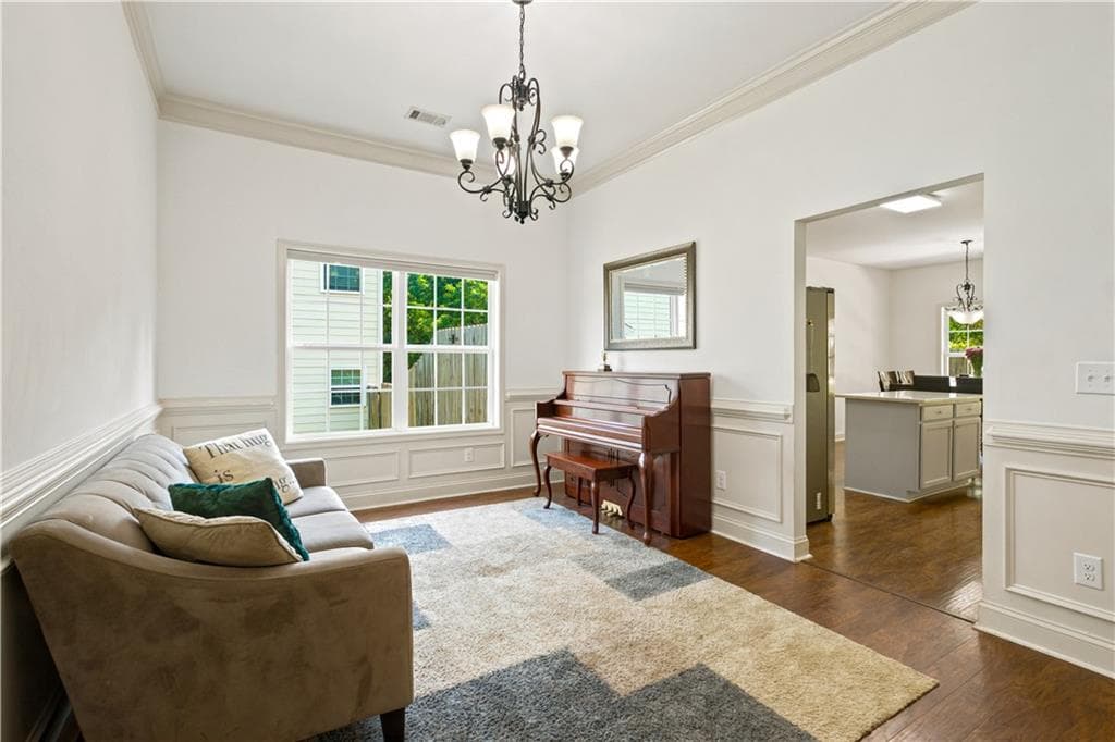 4 bedroom, 2 bathroom, 2,714 sq ft single family residence for sale at 6204 Cove Creek Drive, Flowery Branch, GA 30542 — photo 8