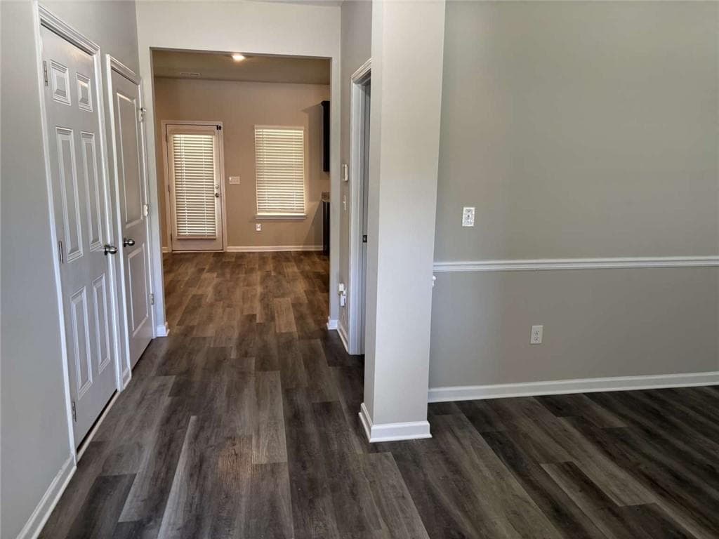 4 bedroom, 3 bathroom, 2,210 sq ft single family residence for sale at 212 Long Drive, Mcdonough, GA 30253 — photo 2
