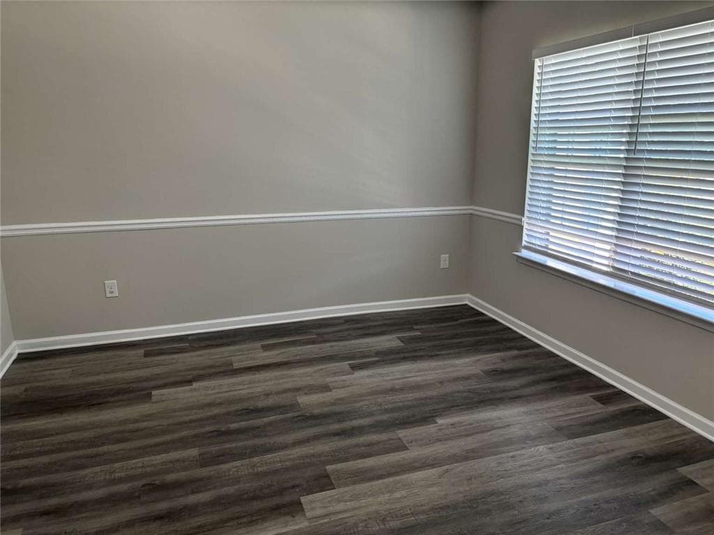 4 bedroom, 3 bathroom, 2,210 sq ft single family residence for sale at 212 Long Drive, Mcdonough, GA 30253 — photo 4