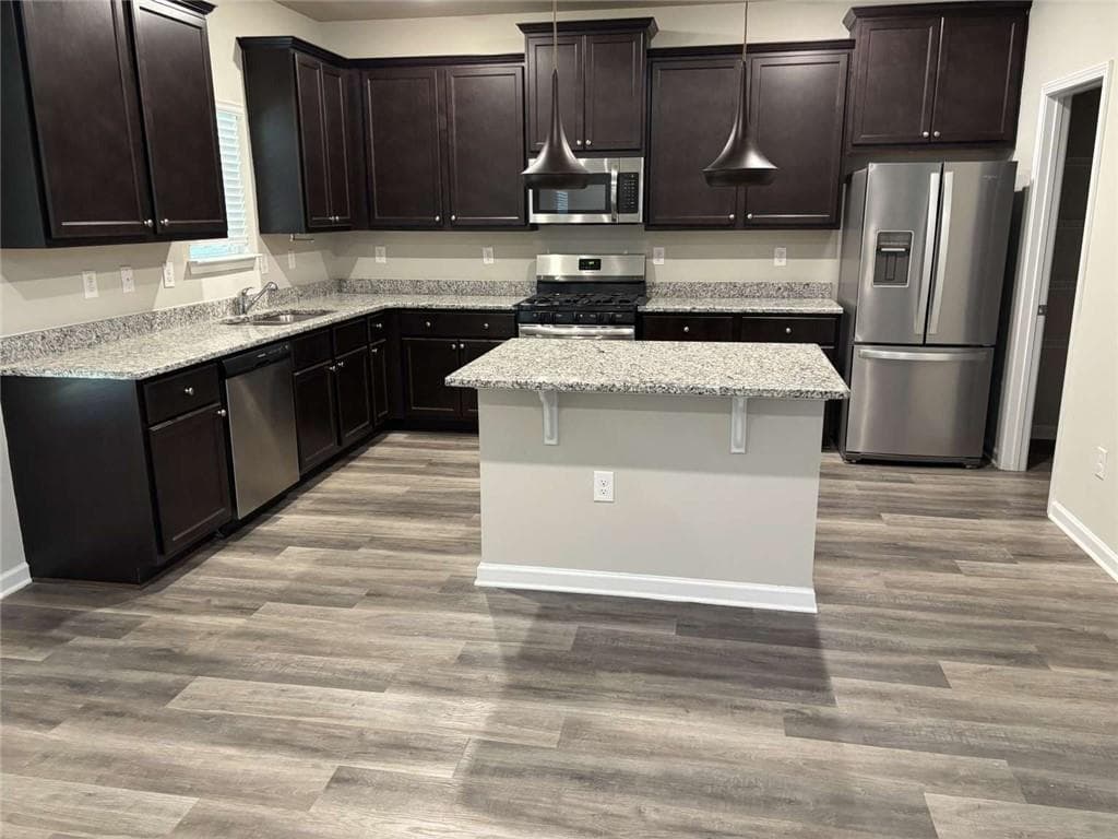 4 bedroom, 3 bathroom, 2,210 sq ft single family residence for sale at 212 Long Drive, Mcdonough, GA 30253 — photo 6