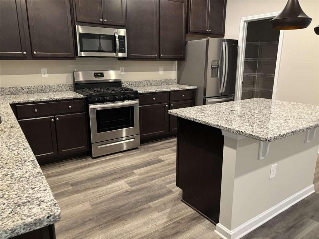 4 bedroom, 3 bathroom, 2,210 sq ft single family residence for sale at 212 Long Drive, Mcdonough, GA 30253 — photo 8