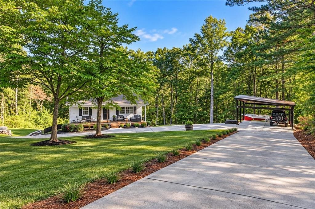 4 bedroom, 2 bathroom, 1,792 sq ft single family residence for sale at 1015 Shamrock Lane, Ball Ground, GA 30107 — photo 3