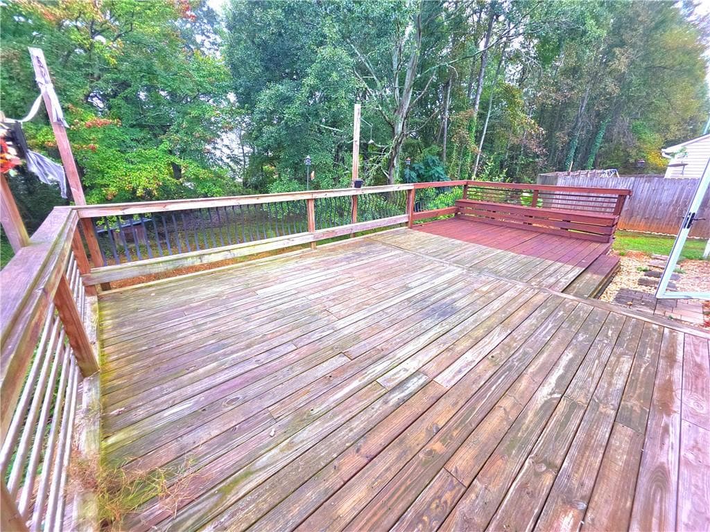 3 bedroom, 3 bathroom, 1,548 sq ft single family residence for sale at 421 Shenandoah Court, Winder, GA 30680 — photo 3