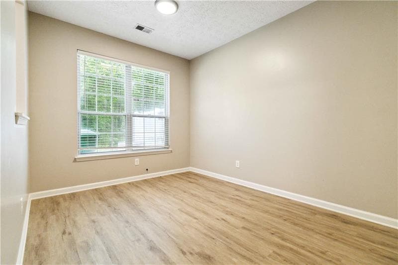 2 bedroom, 3 bathroom, 1,561 sq ft townhouse for rent at 5820 Terremont Circle, Norcross, GA 30093 for $1,850 a month — photo 10