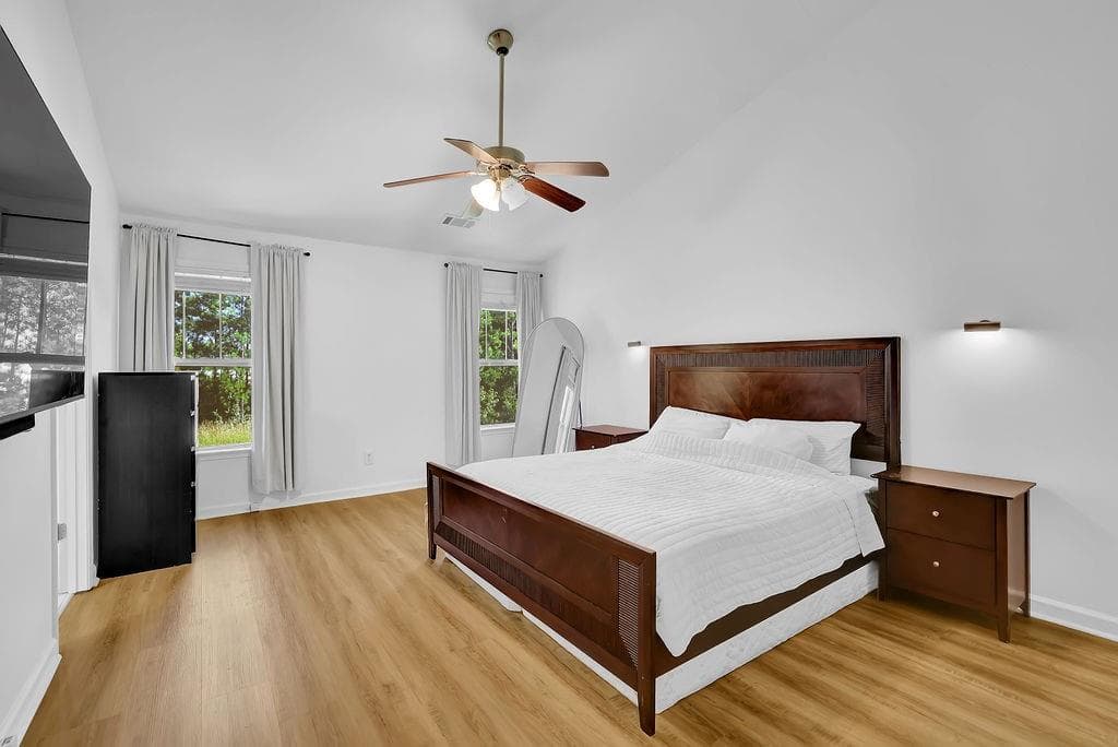3 bedroom, 3 bathroom, 1,983 sq ft townhouse for sale at 3210 Smith Ridge Trace, Peachtree Corners, GA 30071 — photo 5