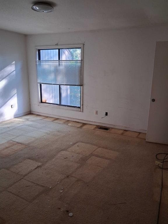 3 bedroom, 3 bathroom, 1,498 sq ft condominium for sale at 111 Willowick Drive, Lithonia, GA 30038 — photo 6