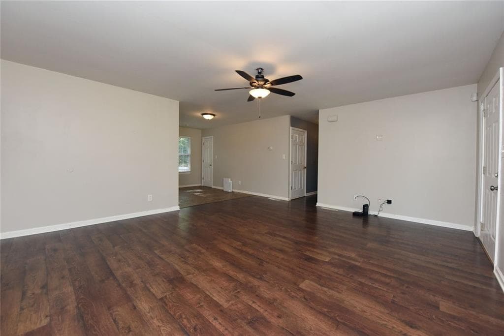 3 bedroom, 2 bathroom, 2,930 sq ft single family residence for rent at 54 Poplar Road, Commerce, GA 30529 for $2,200 a month — photo 5