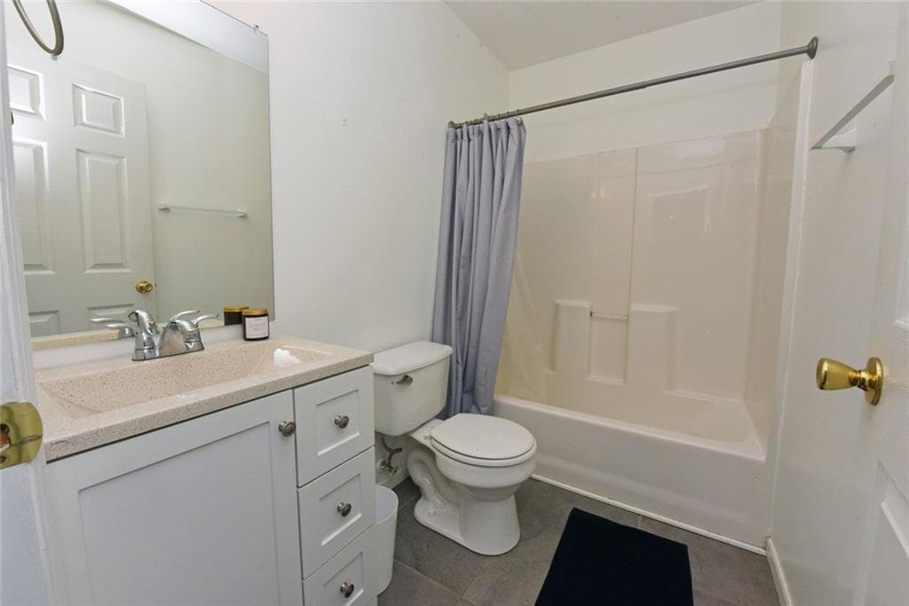 3 bedroom, 2 bathroom, 2,930 sq ft single family residence for rent at 54 Poplar Road, Commerce, GA 30529 for $2,200 a month — photo 10