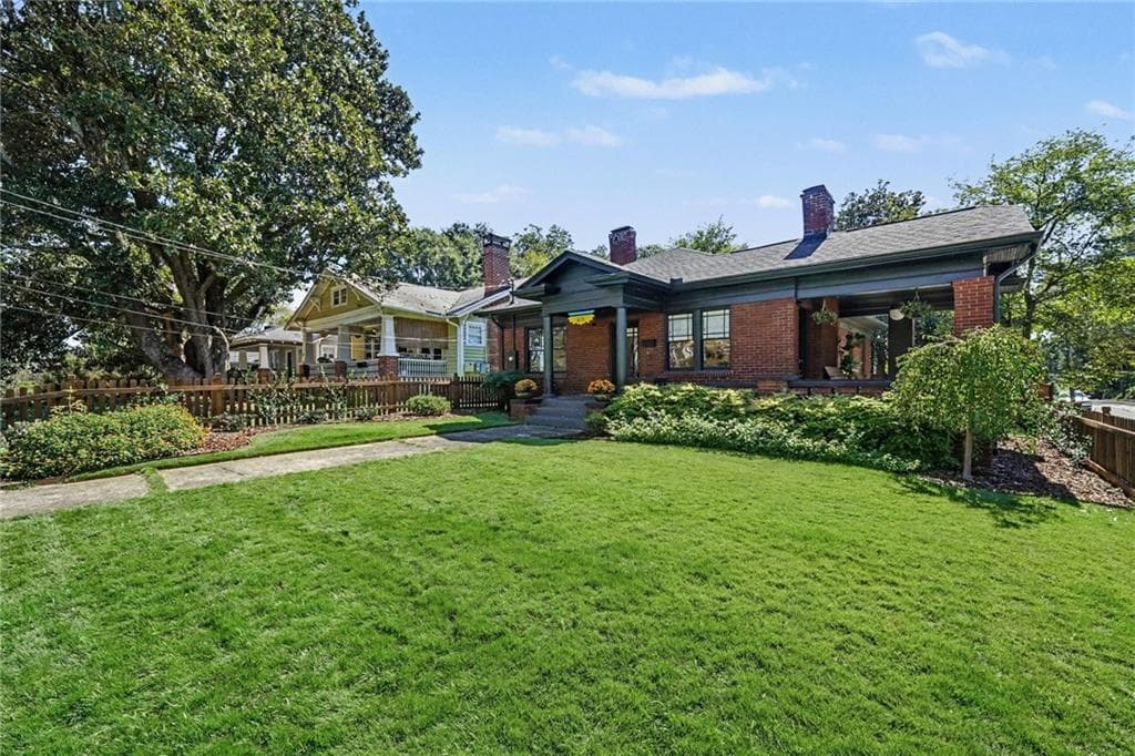 3 bedroom, 2 bathroom, 1,548 sq ft single family residence for sale at 615 Ormewood Avenue, Atlanta, GA 30312 — photo 3