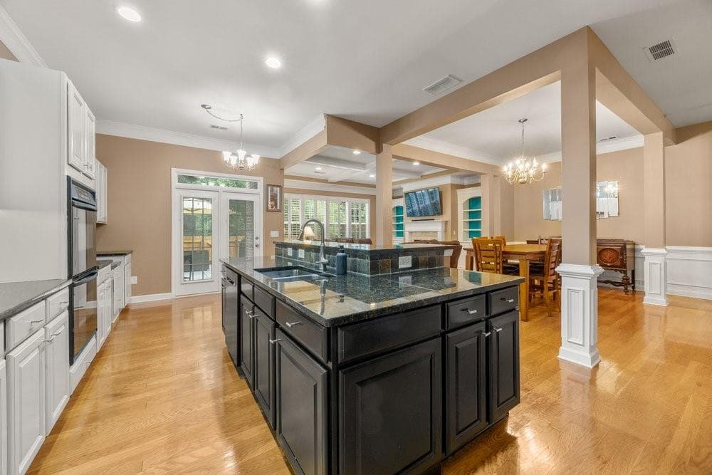 3 bedroom, 4 bathroom, 2,600 sq ft townhouse for sale at 1606 Lexington Drive, Roswell, GA 30075 — photo 10