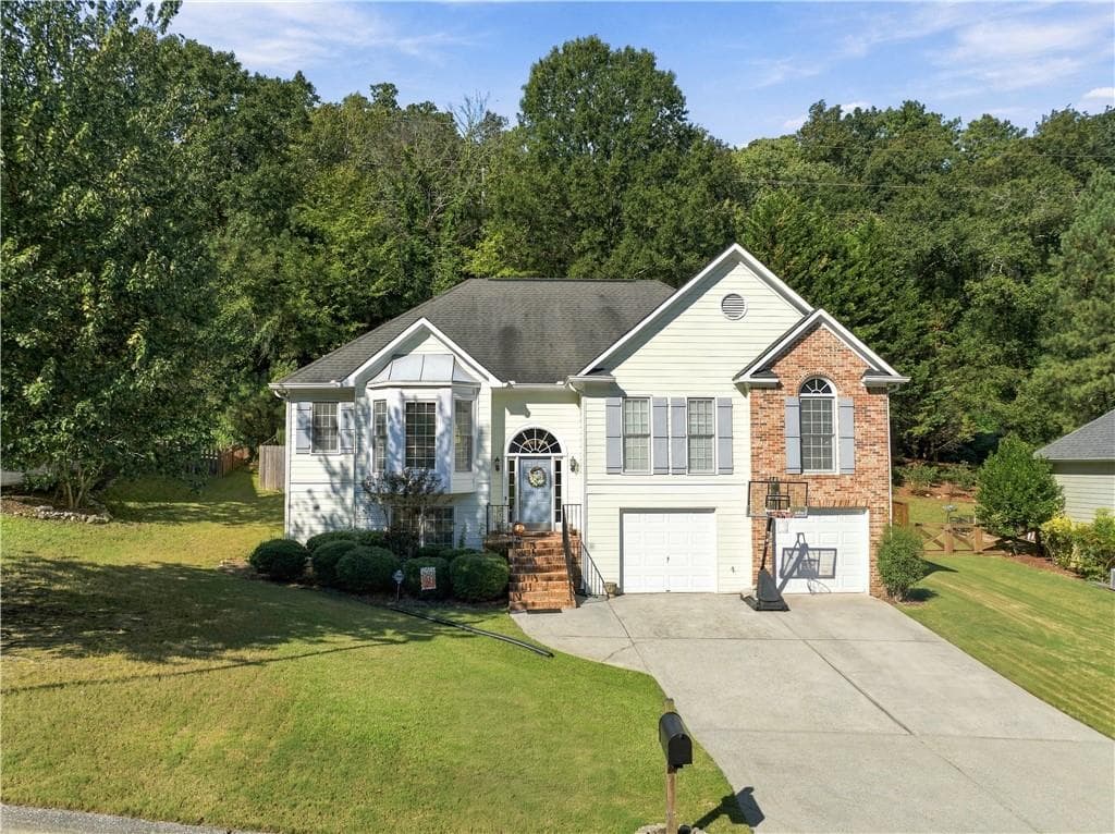 4 bedroom, 2 bathroom, 2,282 sq ft single family residence for sale at 30 Gables Drive, Rome, GA 30161 — photo 3