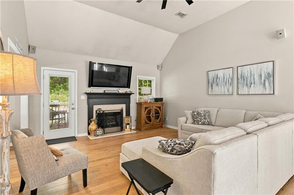 4 bedroom, 2 bathroom, 2,282 sq ft single family residence for sale at 30 Gables Drive, Rome, GA 30161 — photo 5