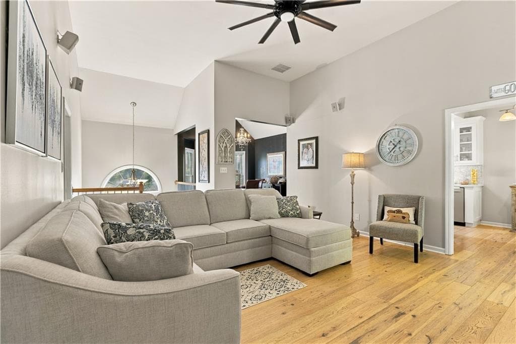 4 bedroom, 2 bathroom, 2,282 sq ft single family residence for sale at 30 Gables Drive, Rome, GA 30161 — photo 6