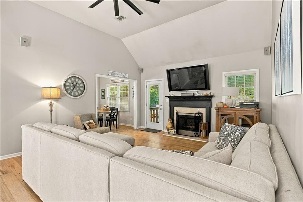 4 bedroom, 2 bathroom, 2,282 sq ft single family residence for sale at 30 Gables Drive, Rome, GA 30161 — photo 8