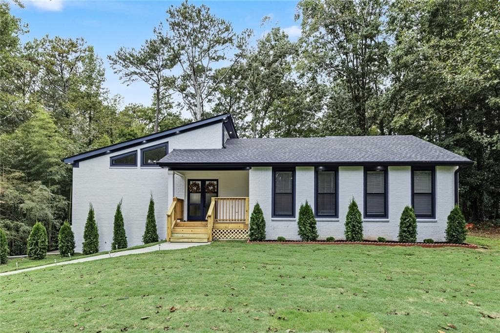 4 bedroom, 3 bathroom, 2,700 sq ft single family residence for sale at 2885 Hill Park Court, Marietta, GA 30062
