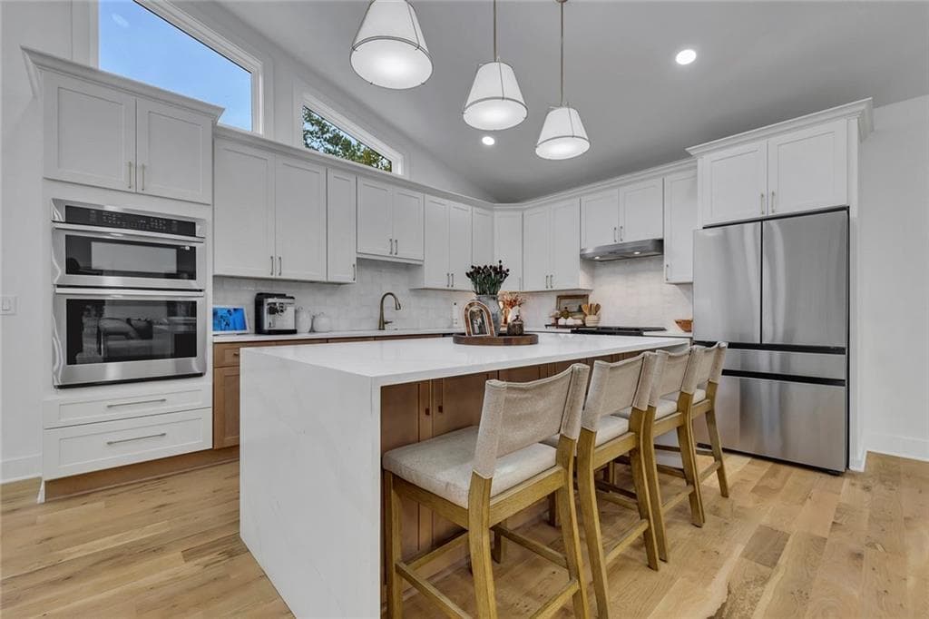 4 bedroom, 3 bathroom, 2,700 sq ft single family residence for sale at 2885 Hill Park Court, Marietta, GA 30062 — photo 7